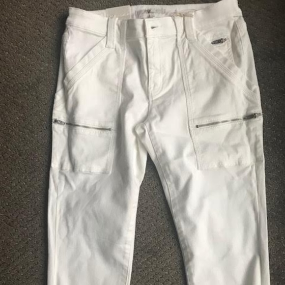 Joie Park Skinny cargo pants in Cream. - Picture 2 of 3